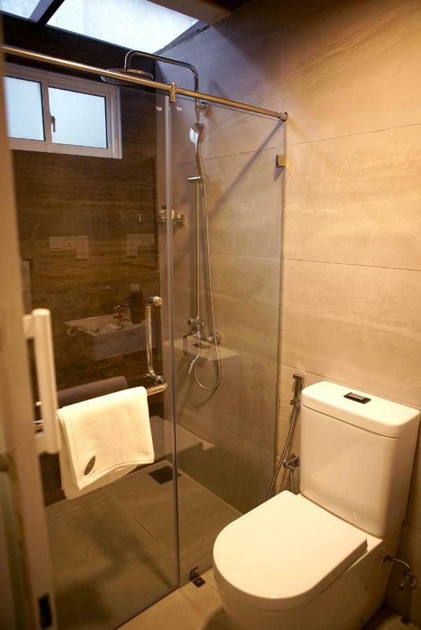 Olinia Airport Hotel 카투나야크 외부 사진
