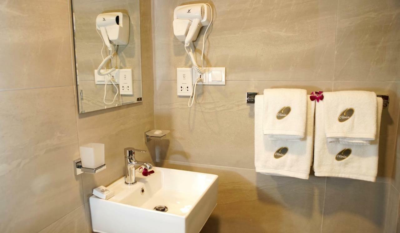 Olinia Airport Hotel 카투나야크 외부 사진