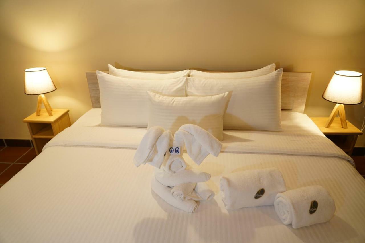 Olinia Airport Hotel 카투나야크 외부 사진